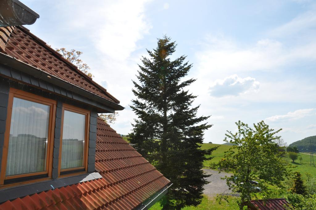 Rhoen-Hotel Sonnenhof - Restaurant & Cafe Poppenhausen Room photo